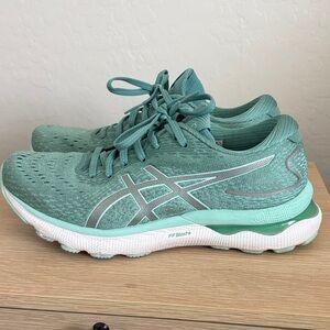 ASICS Gel Nimbus 24’s